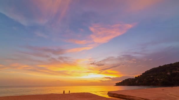 Lapso Tempo Incrível Céu Pôr Sol Acima Oceano Karon Praia — Vídeo de Stock