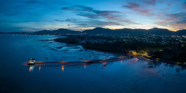 Luftaufnahmen Wolke Über Palai Pier Bei Schönem Sonnenuntergang — Stockfoto