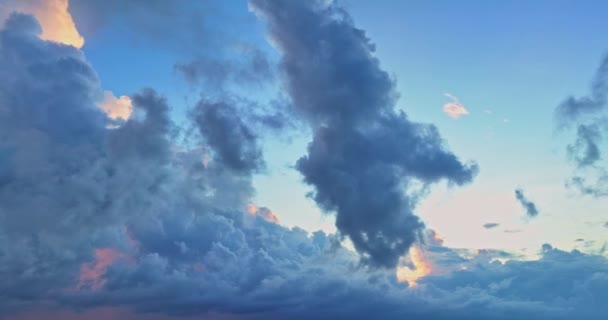 Εναέρια Άποψη Τοπίο Φως Μέσα Από Τον Ουρανό Πάνω Chalong — Αρχείο Βίντεο