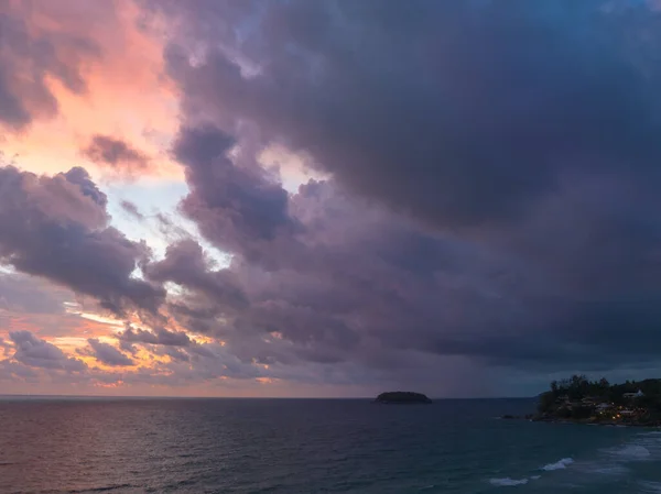 Widok Lotu Ptaka Romantyczny Zachód Słońca Plaży Kata Noi Phuket — Zdjęcie stockowe