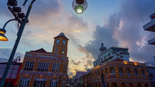 Phuket Tayland Nisan 2023 Phuket Şehrinin Simgelerinden Biri Olan Saat — Stok video