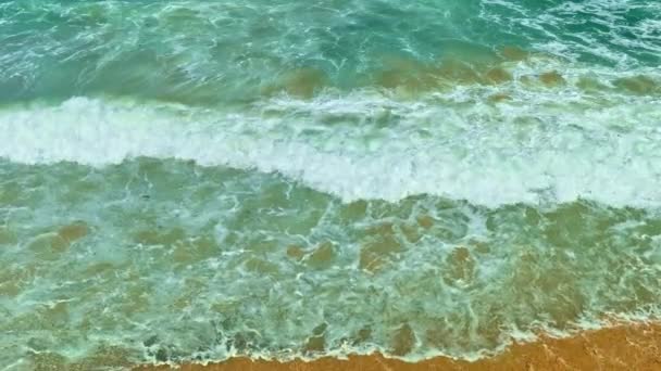 Visão Superior Das Ondas Quebrar Praia Areia Branca Tropical Vídeo — Vídeo de Stock