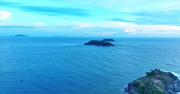 Pandangan Udara Langit Biru Promthep Cape Saat Matahari Terbenam Telapak — Stok Video