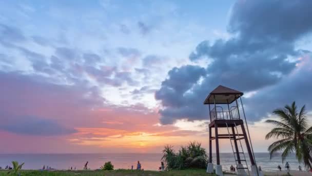 Czas Upływa Niesamowity Zachód Słońca Wieży Ratowniczej Piękna Chmura Złotym — Wideo stockowe