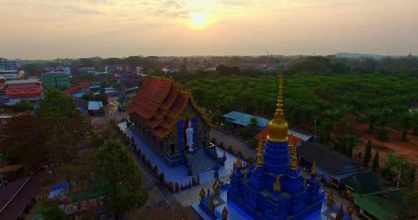 Luftbild Landschaft Sonnenaufgang Rong Sua Ten Der Blaue Tempel Chiang — Stockvideo