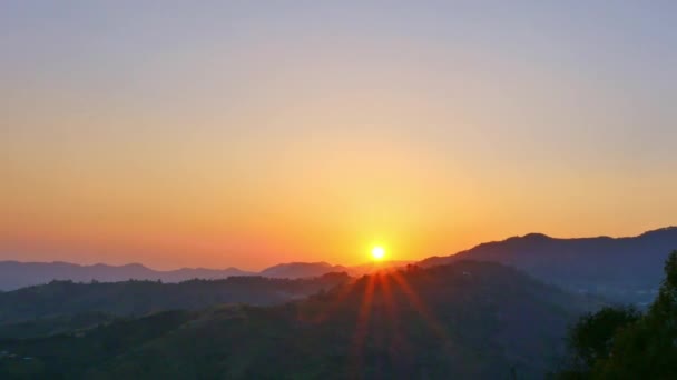 Luchtfoto Van Majestueuze Zonsondergang Zonsopgang Landschap Verbazingwekkend Licht Van Natuur — Stockvideo