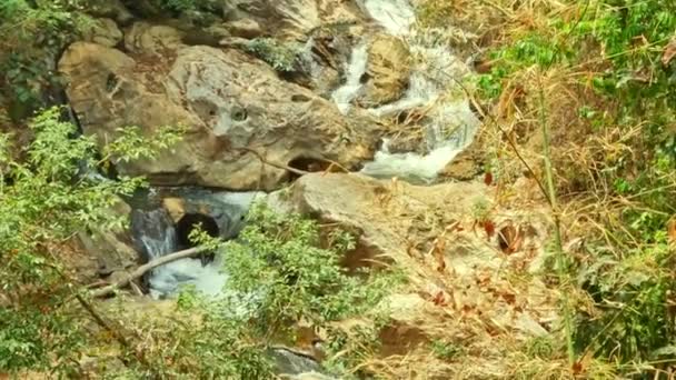 Mae Waterval Chiang Mai Populair Bij Toeristen Waterval Ligt Hoog — Stockvideo