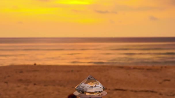 Időeltolódás Gyémánt Ragyogóan Ragyogott Tökéletes Kiegészítője Lenyugvó Nap Arany Égboltjának — Stock videók