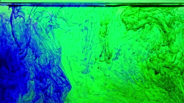Beautiful Shot Bright Green Blue Blending Water Watercolors Can Explore — Stock Video