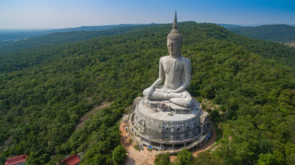 Vista Aérea Big White Buddha Estátua Montanha Para Pessoas Tailandesas — Fotografia de Stock