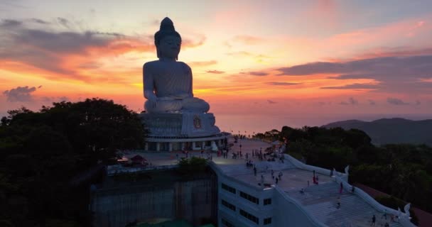 Légi Kilátás Körül Phuket Nagy Buddha Gyönyörű Naplemente 360 Fokos — Stock videók