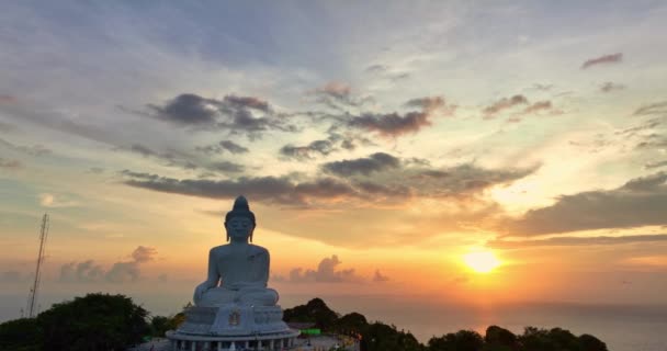 Vista Aérea Torno Phuket Grande Buda Belo Pôr Sol Visão — Vídeo de Stock
