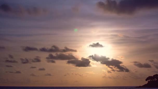Timelapse Φωτεινό Κίτρινο Τοπίο Ηλιοβασίλεμα Καταπληκτικό Φως Της Φύσης Cloudscape — Αρχείο Βίντεο