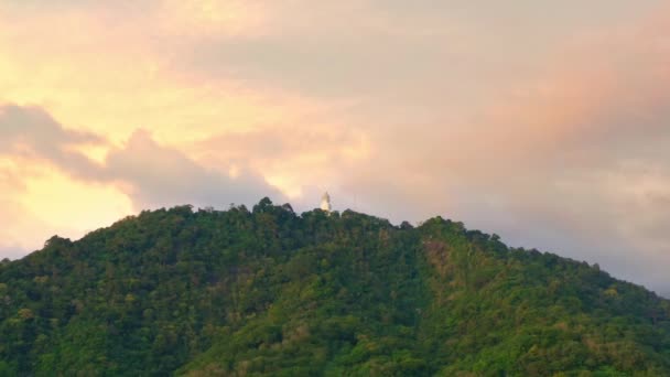 Vista Aérea Colorida Nube Amanecer Atardecer Phuket Gran Buddha Concepto — Vídeos de Stock