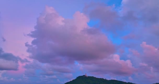 Widok Lotu Ptaka Jasne Światło Oświetliło Chmury Dryfujące Niebie Magiczne — Wideo stockowe