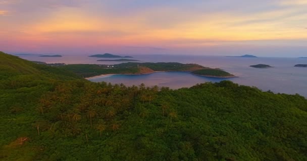 Flygfoto Landskap Fantastisk Himmel Solnedgången Ovanför Den Dolda Paradisstranden Majestätiskt — Stockvideo