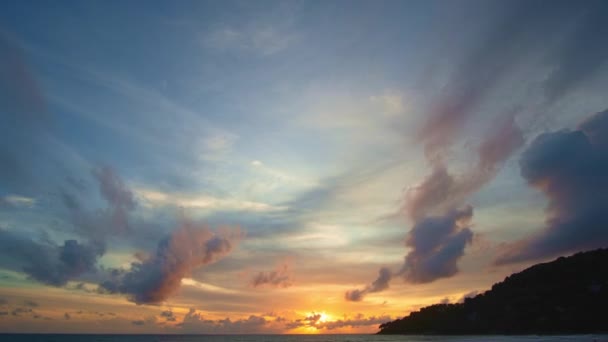 Timelapse Rays Light Sun Penetrated Colorful Clouds Wonderful Yellow Sun — Stock Video