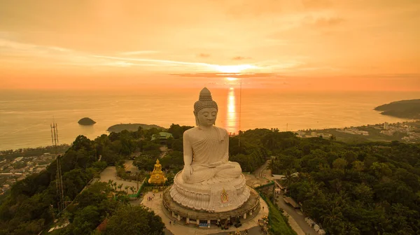 Luftaufnahme Phuket Großen Buddha Schönen Sonnenuntergang Erstaunliche Sonne Scheint Durch — Stockfoto