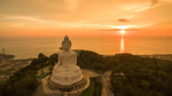 Légi Kilátás Phuket Nagy Buddha Gyönyörű Naplemente Amazing Nap Ragyog — Stock Fotó