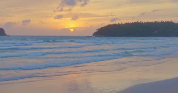 Aerial View Smooth Waves Colorful Sky Sunset Kata Beach Phuket — Stock Video