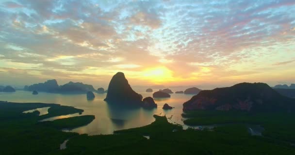 Letecký Pohled Ohromující Východ Slunce Nad Samed Nang Chee Phang — Stock video