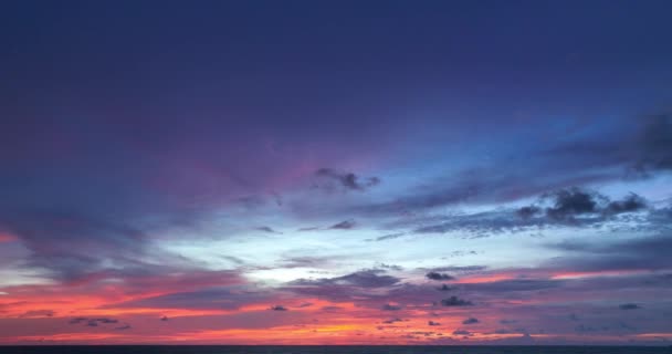 Воздушный Вид Красочного Неба Розовый Закат Над Океаном — стоковое видео
