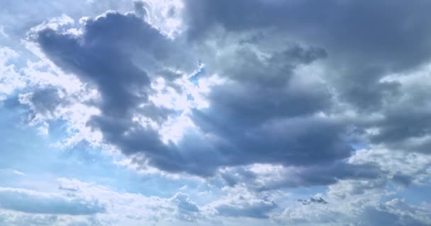 Vista Aérea Nuvens Brancas Flutuando Céu Azul — Vídeo de Stock