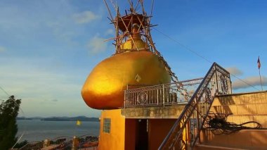 Kyaiktiyo pagoda, Tayland 'da güzel bir gündoğumu, video
