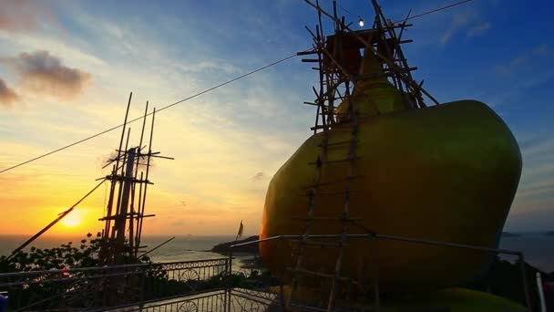 Wunderschöner Sonnenaufgang Über Der Kyaiktiyo Pagode Thailand Zeitraffer Video — Stockvideo