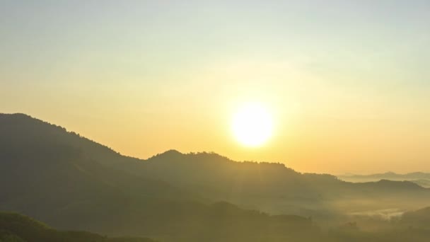 Vue Aérienne Lever Soleil Doré Dans Vallée Phang Nga Beau — Video