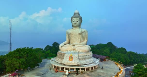 Veduta Aerea Phuket Grande Statua Buddha Nel Cielo Blu Attrazione — Video Stock