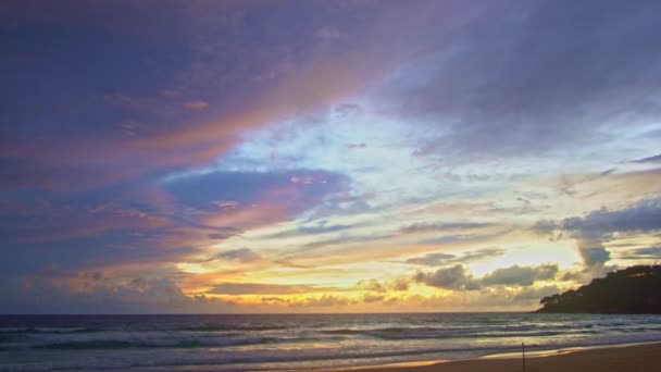 Time Lapse Video Van Prachtige Kleurrijke Wolkenlandschap Boven Zee Bij — Stockvideo