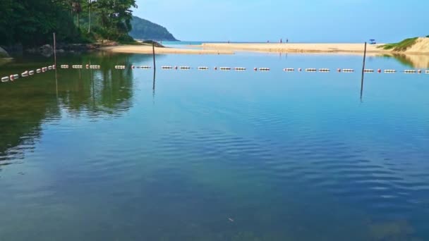 Mer Calme Dans Lagune Plage Nai Harn Thaïlande — Video