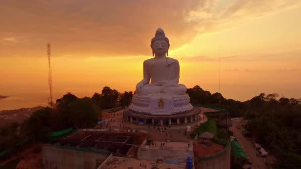 Flygfoto Över Dramatisk Solnedgång Himmel Och Phuket Big Buddha Phuket — Stockvideo