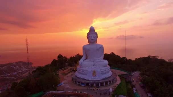 Légi Kilátás Drámai Naplemente Phuket Nagy Buddha Phuket Thaiföld — Stock videók