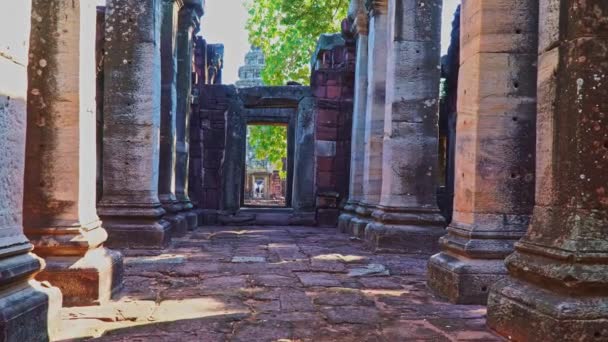 Geweldig Uitzicht Phimai Sanctuary Poort Van Het Kasteel Gebouwd Van — Stockvideo
