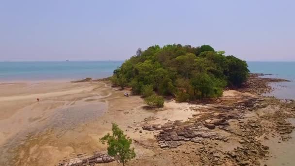 Luftaufnahme Vom Kwang Strand Der Stadt Krabi Thailand Schönes Meerpanorama — Stockvideo