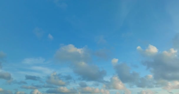 Nuvole Vista Aerea Spostato Forme Nella Brezza Sopra Mare Bellissime — Video Stock