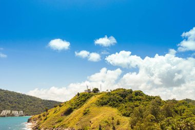Promthep Burnu Phuket 'te mavi denizle çevrili bir ada.