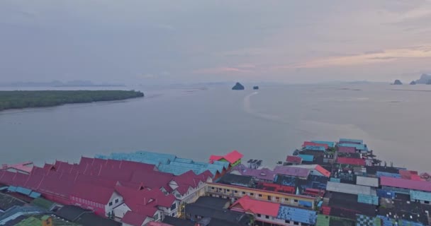 Pemandangan Udara Matahari Terbenam Belakang Pulau Koh Panyee — Stok Video
