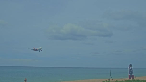 Phuket Thailand November 2023 Vliegtuig Landing Zee Phuket Airport Mai — Stockvideo