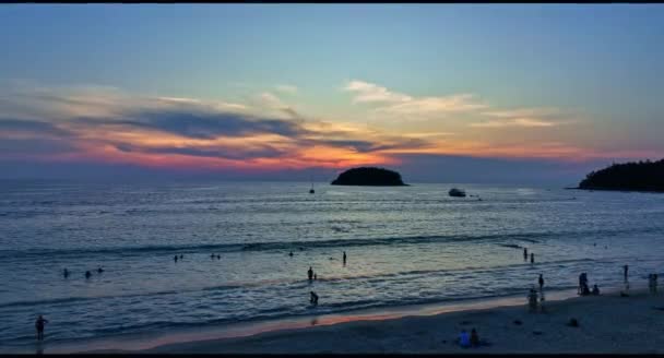 Atemberaubender Sonnenuntergang Über Den Inseln Insel Liegt Der Mitte Zwischen — Stockvideo
