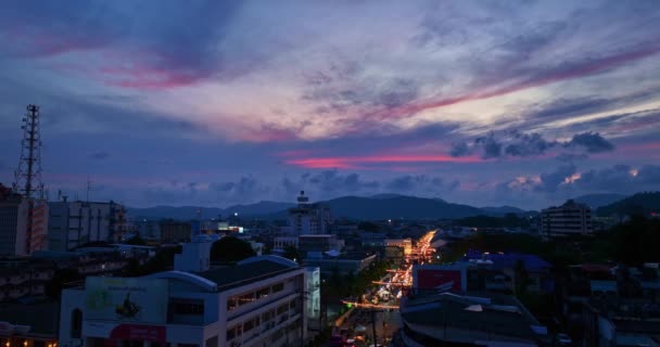 Πουκέτ Ταϊλάνδη Απρίλιος 2023 Νυχτερινή Ατμόσφαιρα Στην Καρδιά Της Πόλης — Αρχείο Βίντεο