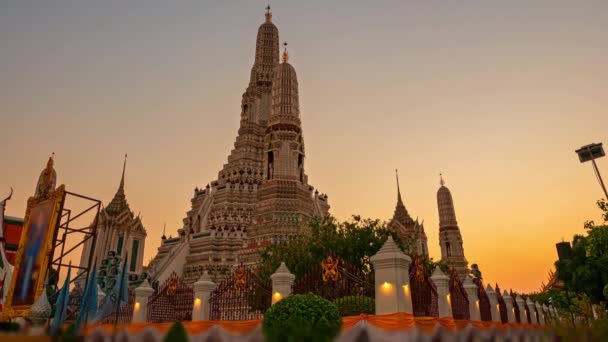 Tidsförskjutning Landskap Solnedgång Vid Stora Upplysta Templet Wat Arun Ratchawararam — Stockvideo