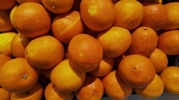 Sárga Narancs Kosárba Rendezve — Stock videók
