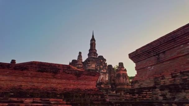Paseo Por Arquitectura Parque Histórico Sukhothai Atardecer — Vídeos de Stock