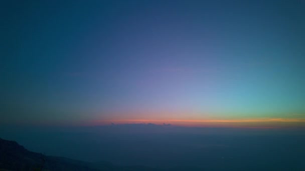 Czas Upływa Niesamowicie Piękny Wschód Słońca Nad Pasmem Górskim Phu — Wideo stockowe