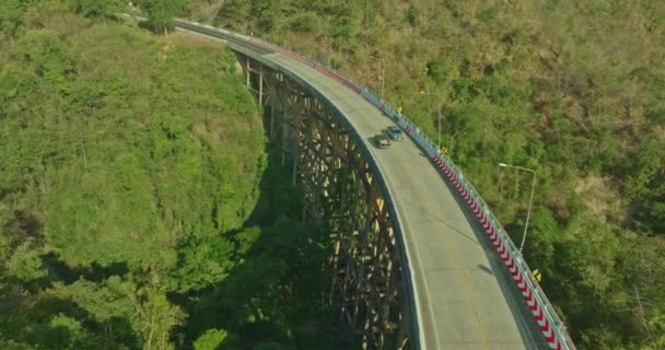 Luftaufnahme Von Der Fliegenden Drohne Huai Tong Bridge Ist Die — Stockvideo