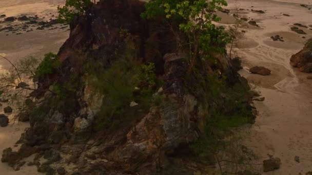 Вид Воздуха Красивый Закат Над Тин Тау Острове Пхаям Ранонг — стоковое видео