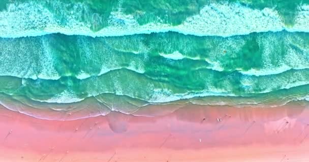Vzdušný Výhled Shora Vlna Vlnou Hnala Břehu Oblast Mořského Prostoru — Stock video